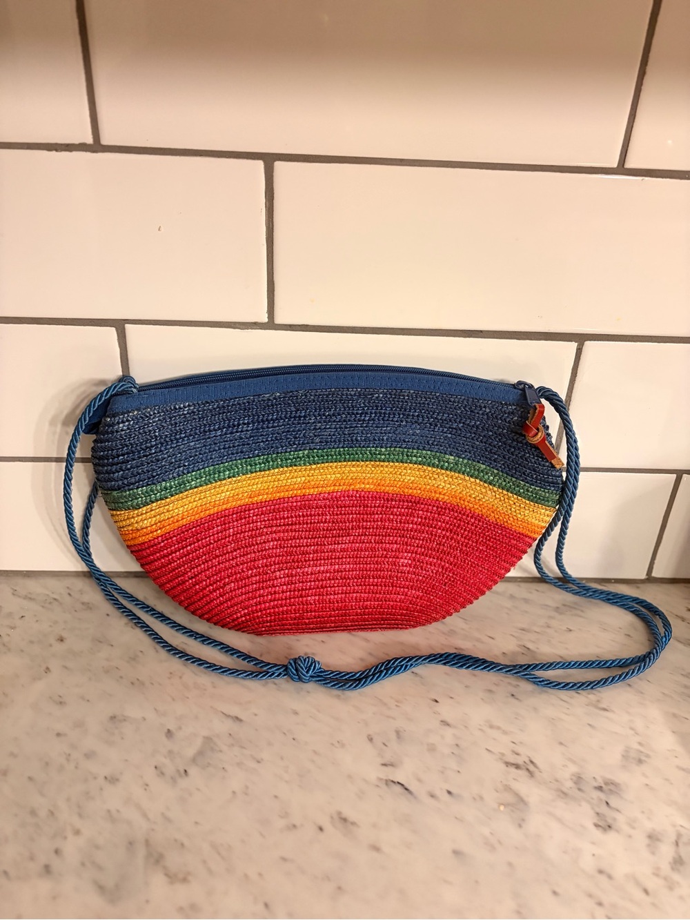 Vintage 80s Liz Claiborne Rainbow Woven Straw Crossbody Shoulder Bag - Picture 3 of 6